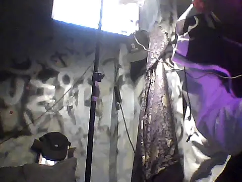Snapshot of crisrummer chatting on October 1, 4:07 am crisrummer online show from October 1, 4:07 am