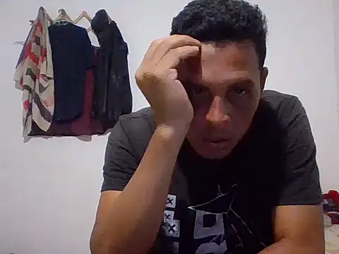 andre16251 online show from October 12, 11:37 pm