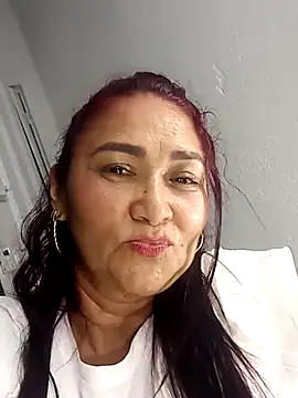 Snapshot of linda_luna29 chatting on May 11, 1:11 am linda luna29 online show from May 11, 1:11 am