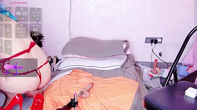 Snapshot of Solsken_ chatting on February 4, 2:17 am Solsken online show from February 4, 2:17 am