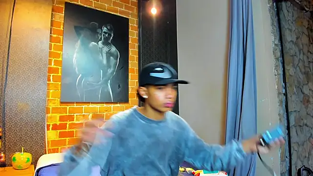 AlanCutee online show from February 5, 12:43 pm