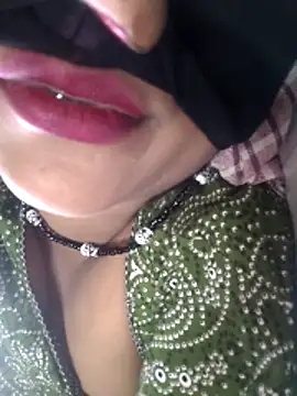 Snapshot of Hot_Sony777 chatting on March 2, 5:19 am Hot Sony777 online show from March 2, 5:19 am