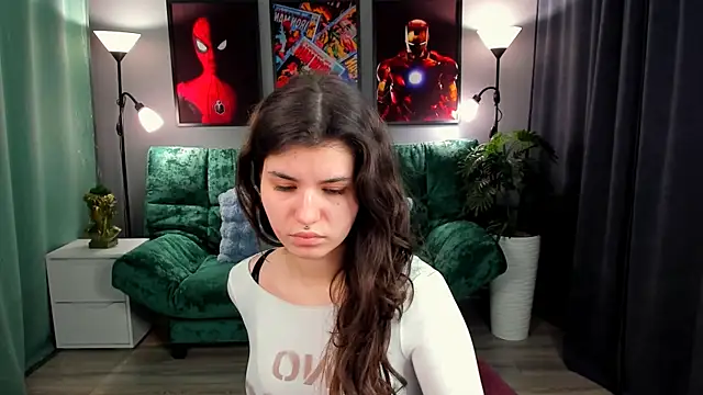 AnoraDark online show from April 5, 2:25 pm