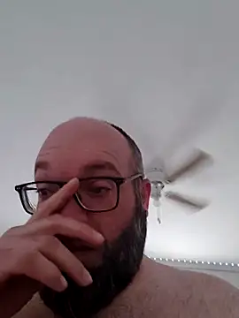 unknown man69 online show from April 19, 9:06 pm