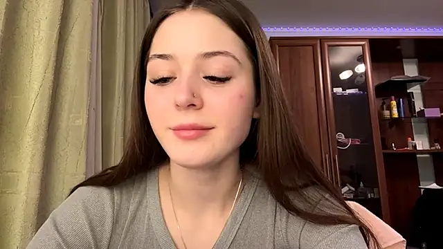 Snapshot of Adel_strongwoman chatting on February 4, 6:14 pm Adel strongwoman online show from February 4, 6:14 pm