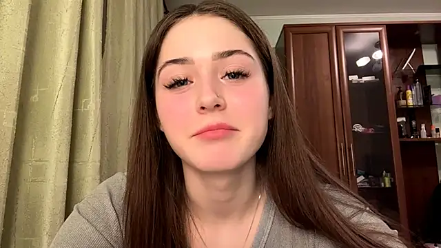 Adel strongwoman online show from March 18, 7:39 pm