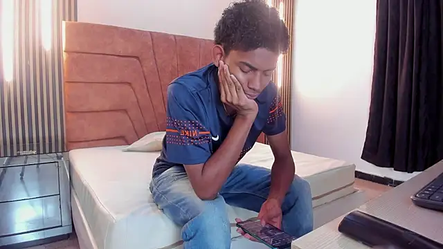 FYKMOR 1 online show from September 12, 3:50 am