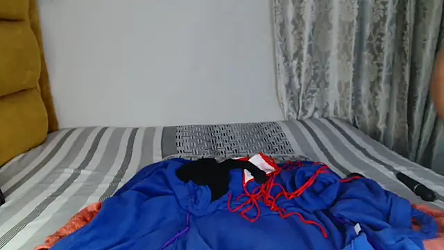 Snapshot of SexxyAddiict chatting on April 24, 5:37 pm SexxyAddiict online show from April 24, 5:37 pm