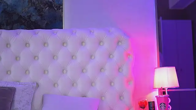 KendraMoon online show from November 4, 3:33 pm