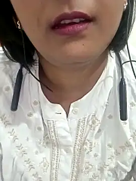 Queen Kushi4 online show from April 12, 6:13 pm