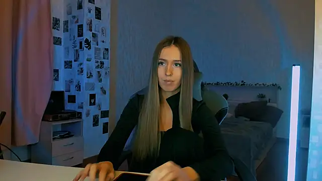 yourrdanceteacher online show from November 20, 7:35 pm