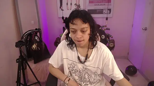 LadyWawy online show from October 19, 1:56 pm