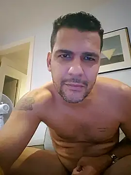 Snapshot of felipebcn chatting on December 15, 1:04 pm felipebcn online show from December 15, 1:04 pm