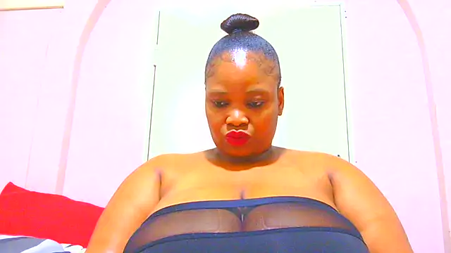 Snapshot of Tastyboobies chatting on October 27, 7:12 am Tastyboobies online show from October 27, 7:12 am