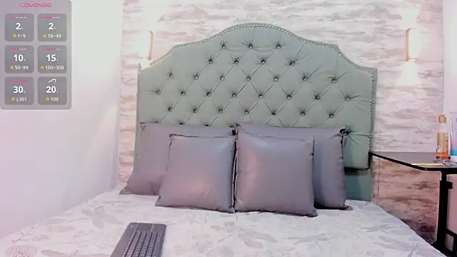 Mistt Mia online show from September 14, 12:26 pm