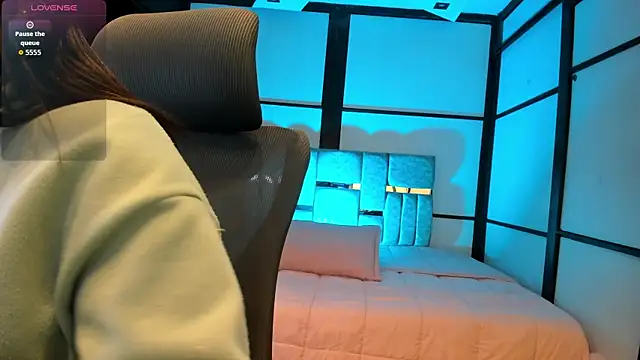 SamaraAnders  online show from April 17, 4:37 am