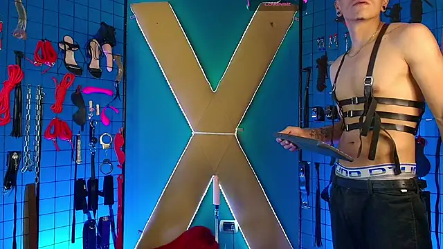 Snapshot of Emily_bdsm chatting on September 23, 2:09 pm Emily bdsm online show from September 23, 2:09 pm