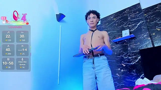 lyan hots online show from September 15, 1:33 pm