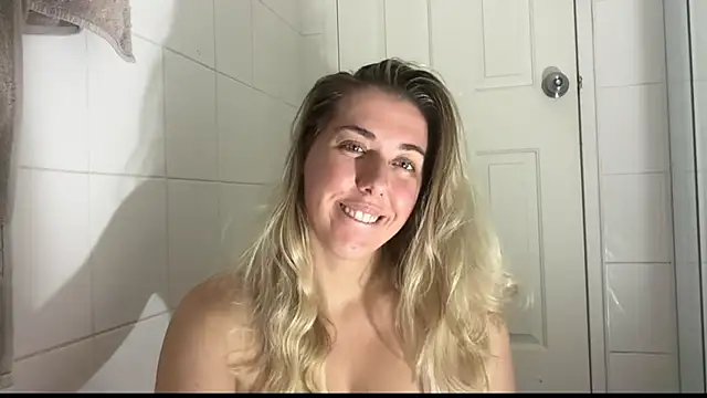 louiseberkeley online show from October 29, 11:34 am