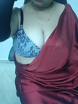 Snapshot of Bhabhiji1 chatting on May 10, 6:24 pm Bhabhiji1 online show from May 10, 6:24 pm