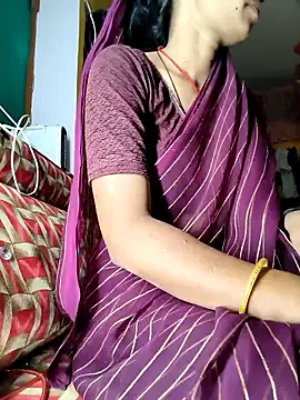 Snapshot of Sonam_pandeyji chatting on April 28, 11:32 pm Sonam pandeyji online show from April 28, 11:32 pm