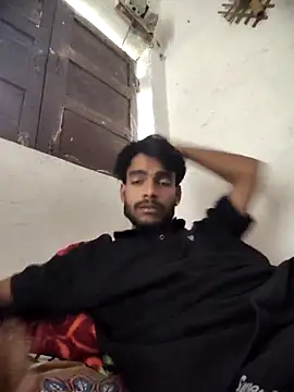 Snapshot of yashuuuu021 chatting on September 12, 10:04 am yashuuuu021 online show from September 12, 10:04 am