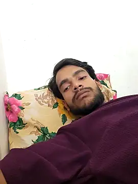 Snapshot of yashuuuu021 chatting on September 13, 5:29 am yashuuuu021 online show from September 13, 5:29 am