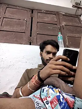 Snapshot of yashuuuu021 chatting on September 22, 6:10 pm yashuuuu021 online show from September 22, 6:10 pm