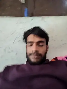 Snapshot of yashuuuu021 chatting on September 26, 6:17 am yashuuuu021 online show from September 26, 6:17 am