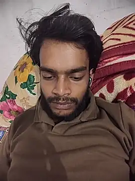 Snapshot of yashuuuu021 chatting on October 8, 6:27 pm yashuuuu021 online show from October 8, 6:27 pm