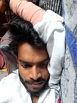 yashuuuu021 online show from February 13, 9:16 am