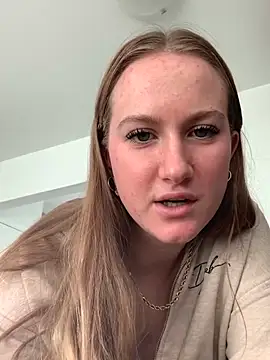 Snapshot of myasecrets chatting on November 10, 5:01 pm myasecrets online show from November 10, 5:01 pm