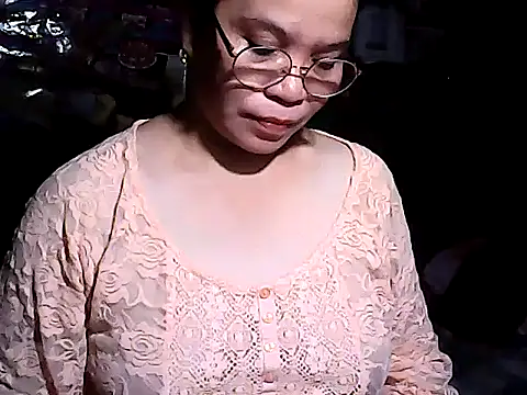 Adeline05 online show from December 4, 9:18 am