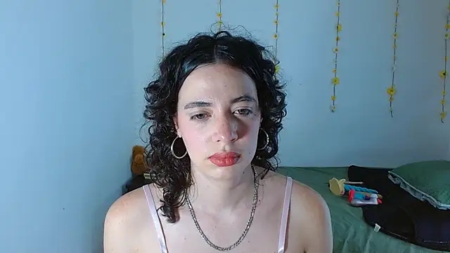 sajecrismaa online show from February 6, 7:17 pm