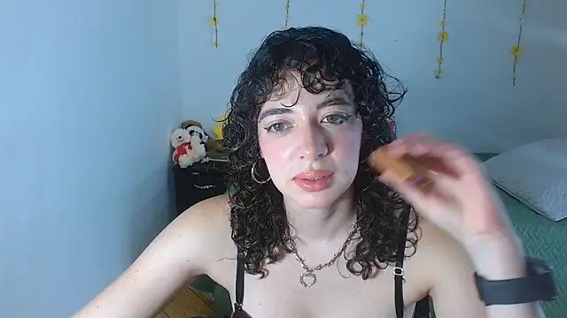 sajecrismaa online show from March 21, 8:01 pm