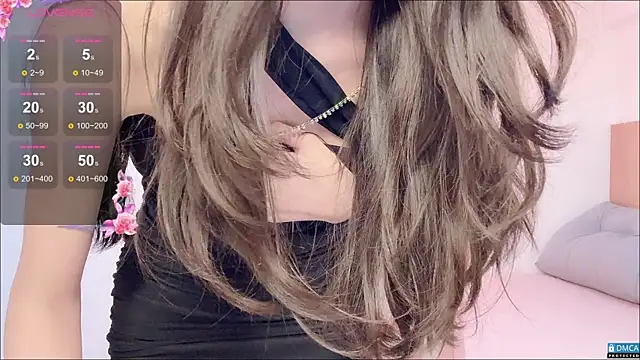 Snapshot of R_R6 chatting on September 12, 12:38 pm R R6 online show from September 12, 12:38 pm