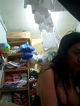 sexxxyscarlet69 online show from January 15, 7:35 am