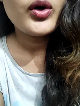 Cute pinkii online show from November 6, 8:10 pm