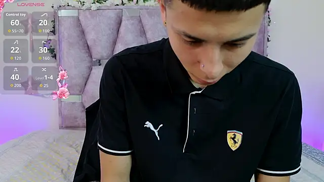 lana and liam  online show from November 28, 9:34 am