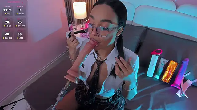 Clawdeen  wolf online show from October 19, 7:58 pm