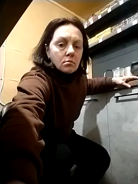 KimmyAghora online show from January 16, 8:40 am