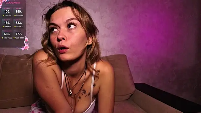 Snapshot of DemonaCast chatting on September 12, 9:04 pm DemonaCast online show from September 12, 9:04 pm