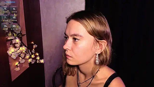 Snapshot of DemonaCast chatting on October 11, 5:11 pm DemonaCast online show from October 11, 5:11 pm