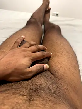 Snapshot of Madu0999 chatting on September 17, 7:15 pm Madu0999 online show from September 17, 7:15 pm