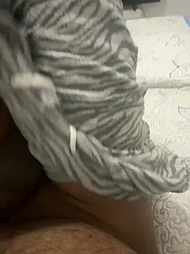 Snapshot of Madu0999 chatting on February 17, 8:26 pm Madu0999 online show from February 17, 8:26 pm