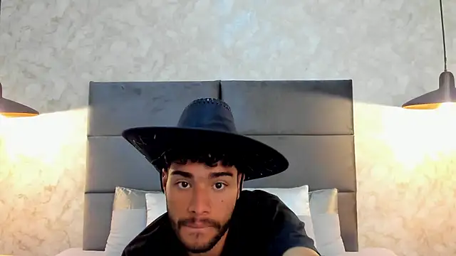 Snapshot of RaphaelDufort chatting on September 27, 11:54 pm RaphaelDufort online show from September 27, 11:54 pm