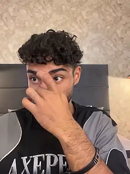 RaphaelDufort online show from November 6, 11:59 pm