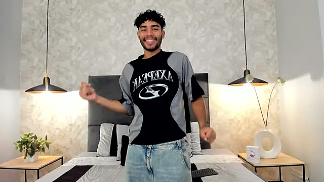 RaphaelDufort online show from November 17, 11:21 pm