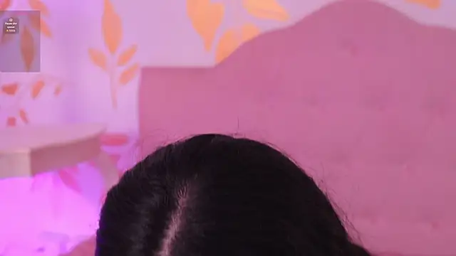 Ginevra esposito online show from February 17, 12:45 pm