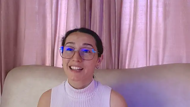 Ginevra esposito online show from April 7, 12:49 pm